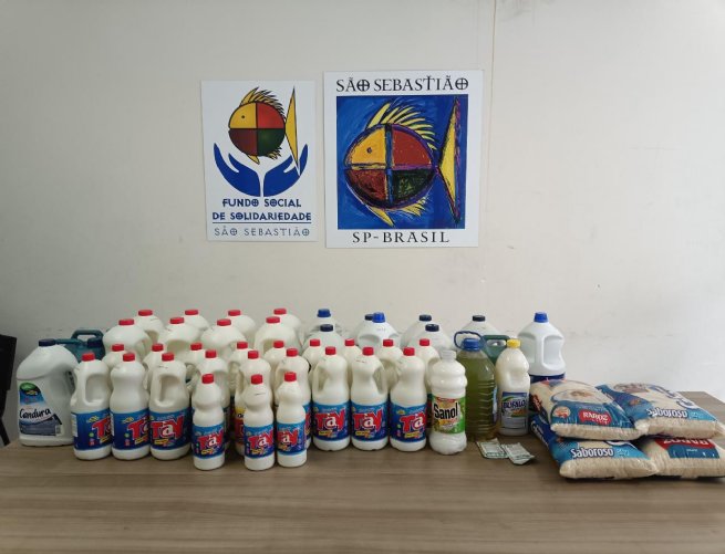 Foto: Fundo Social recebe doações de produtos de limpeza e alimentos não perecíveis da Associação Esportiva do Litoral