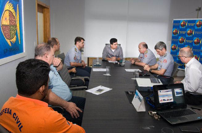 Foto: Prefeitura celebra convênio com PM e analisa implantação de unidade na Costa Sul