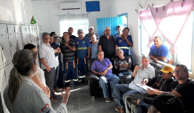 Foto: Motoristas da Prefeitura participam de palestra em alusão ao Novembro Azul