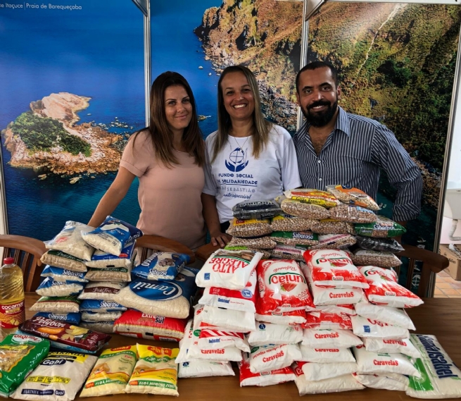 Foto: Fundo Social recebe alimentos arrecadados no encerramento das Oficinas Culturais